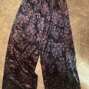 Floral Wide-Leg Satin Pants in Black and Dusty Rose